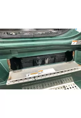 Freightliner CASCADIA Battery Box