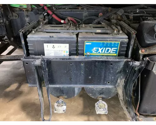 Freightliner CASCADIA Battery Box