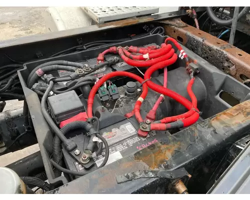 Freightliner CASCADIA Battery Box