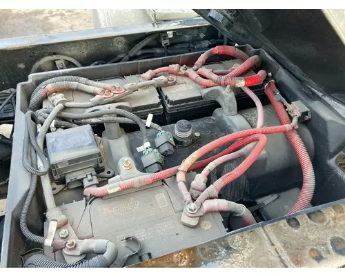 Freightliner CASCADIA Battery Box