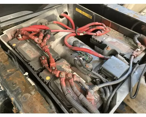 Freightliner CASCADIA Battery Box