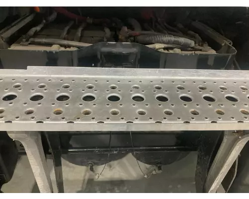 Freightliner CASCADIA Battery Box