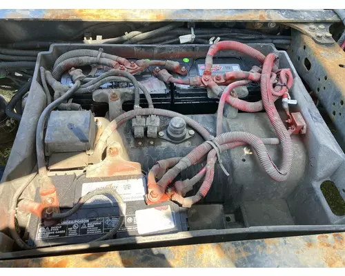 Freightliner CASCADIA Battery Box