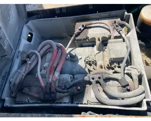 Freightliner CASCADIA Battery Box