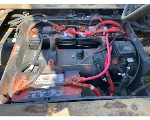 Freightliner CASCADIA Battery Box