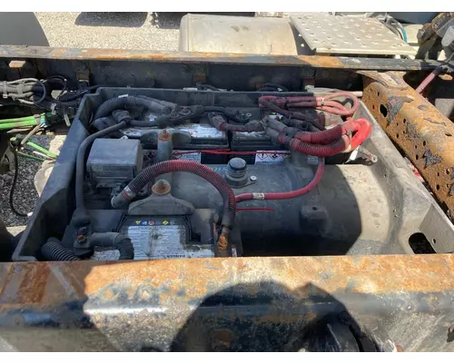 Freightliner CASCADIA Battery Box