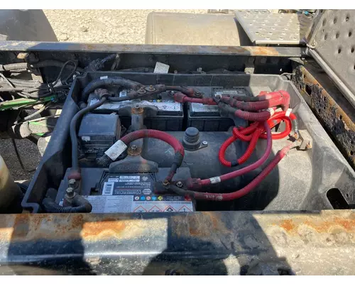 Freightliner CASCADIA Battery Box