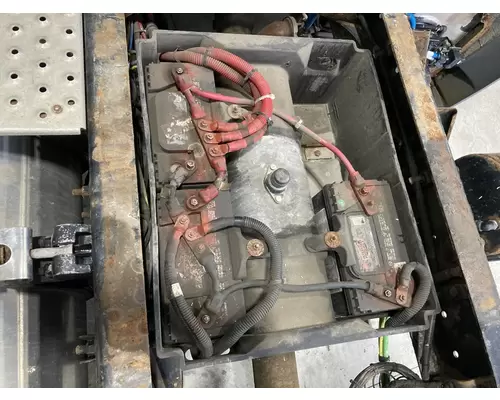 Freightliner CASCADIA Battery Box