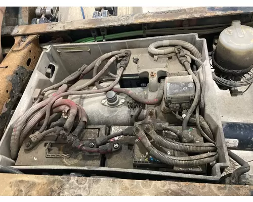 Freightliner CASCADIA Battery Box