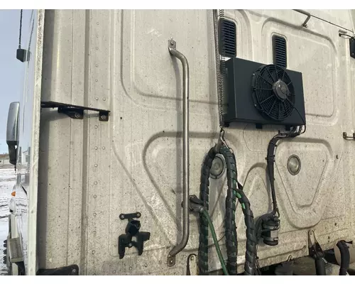 Freightliner CASCADIA Body, Misc. Parts