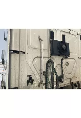Freightliner CASCADIA Body, Misc. Parts