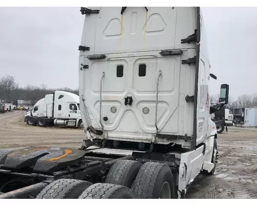 Freightliner CASCADIA Body, Misc. Parts