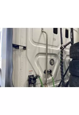 Freightliner CASCADIA Body, Misc. Parts