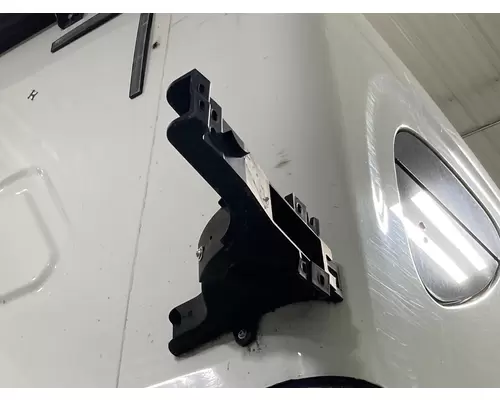 Freightliner CASCADIA Bracket, Fairing