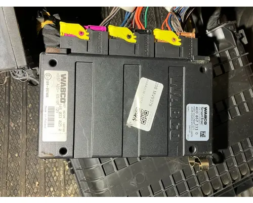 Freightliner CASCADIA Brake Control Module (ABS)