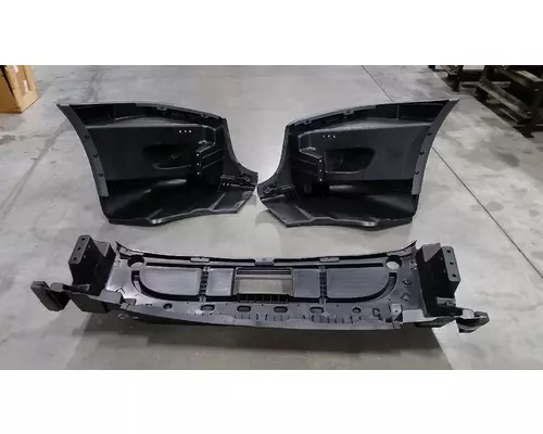 Freightliner CASCADIA Bumper Assembly, Front