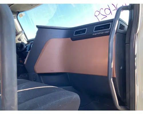 Freightliner CASCADIA Cab Assembly