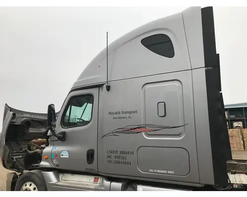 Freightliner CASCADIA Cab Assembly