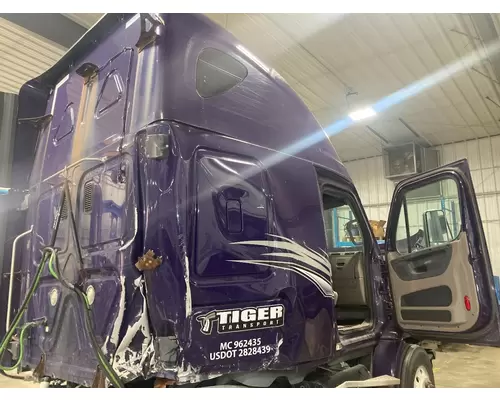 Freightliner CASCADIA Cab Assembly