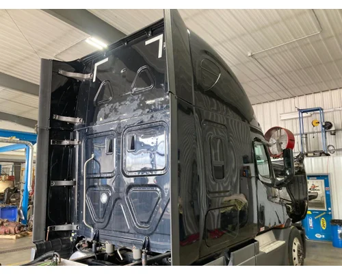 Freightliner CASCADIA Cab Assembly