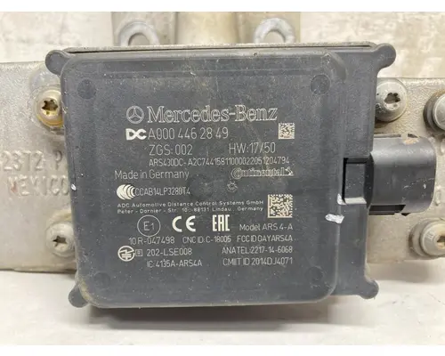 Freightliner CASCADIA Collision Avoidance