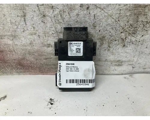 Freightliner CASCADIA Collision Avoidance