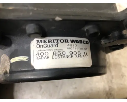 Freightliner CASCADIA Collision Avoidance