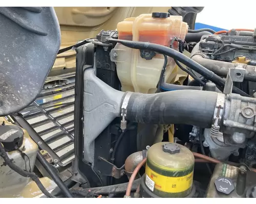 Freightliner CASCADIA Cooling Assembly. (Rad., Cond., ATAAC)