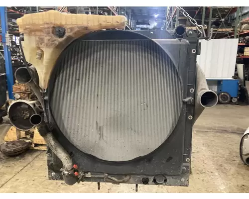 Freightliner CASCADIA Cooling Assembly. (Rad., Cond., ATAAC)