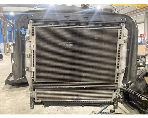 Freightliner CASCADIA Cooling Assembly. (Rad., Cond., ATAAC)