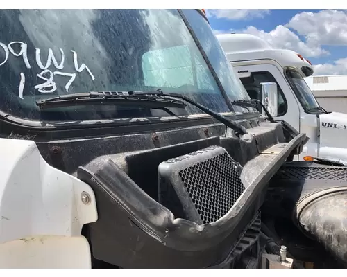 Freightliner CASCADIA Cowl