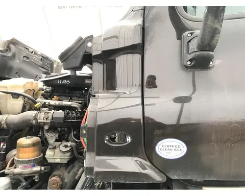 Freightliner CASCADIA Cowl