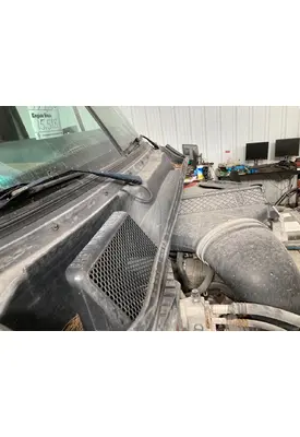 Freightliner CASCADIA Cowl