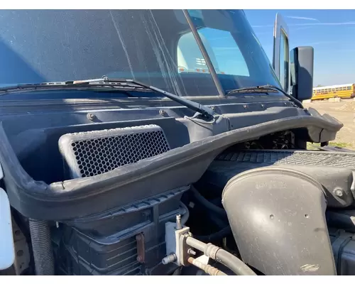 Freightliner CASCADIA Cowl