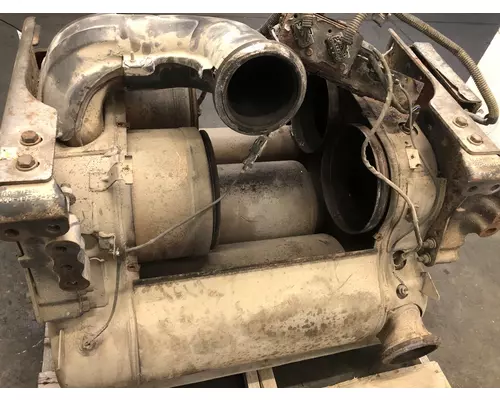 Freightliner CASCADIA DPF Assembly Less Filters