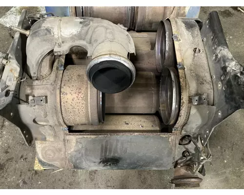 Freightliner CASCADIA DPF Assembly Less Filters