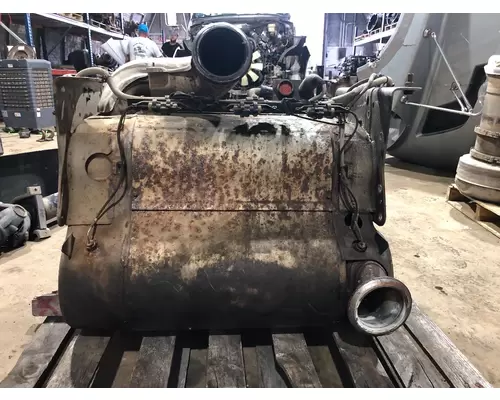 Freightliner CASCADIA DPF Assembly Less Filters