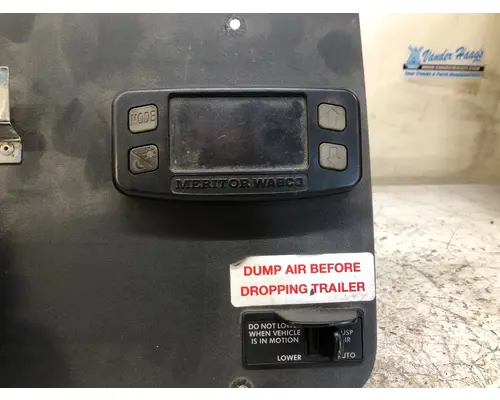 Freightliner CASCADIA Dash Panel