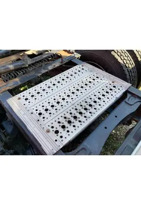 Freightliner CASCADIA Deckplate