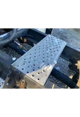 Freightliner CASCADIA Deckplate