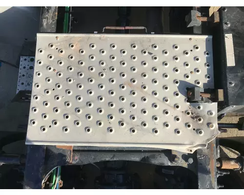 Freightliner CASCADIA Deckplate