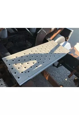 Freightliner CASCADIA Deckplate