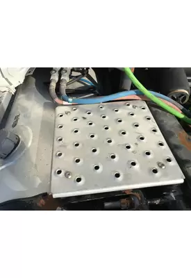 Freightliner CASCADIA Deckplate
