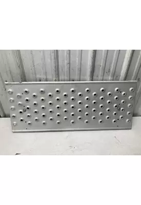 Freightliner CASCADIA Deckplate