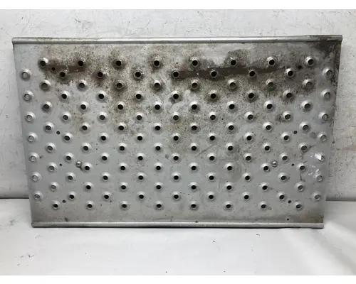 Freightliner CASCADIA Deckplate