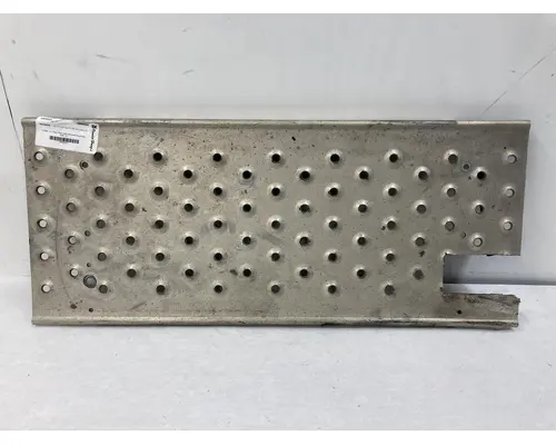 Freightliner CASCADIA Deckplate