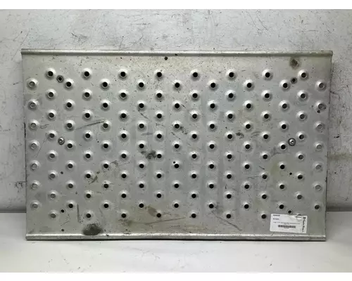 Freightliner CASCADIA Deckplate