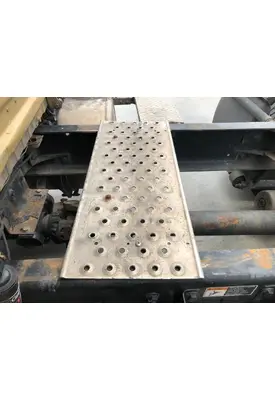 Freightliner CASCADIA Deckplate