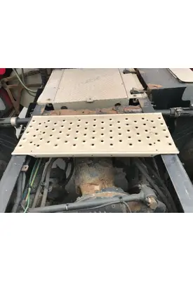 Freightliner CASCADIA Deckplate