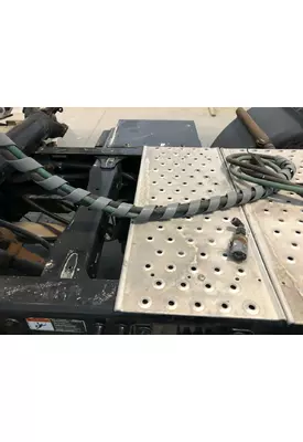 Freightliner CASCADIA Deckplate
